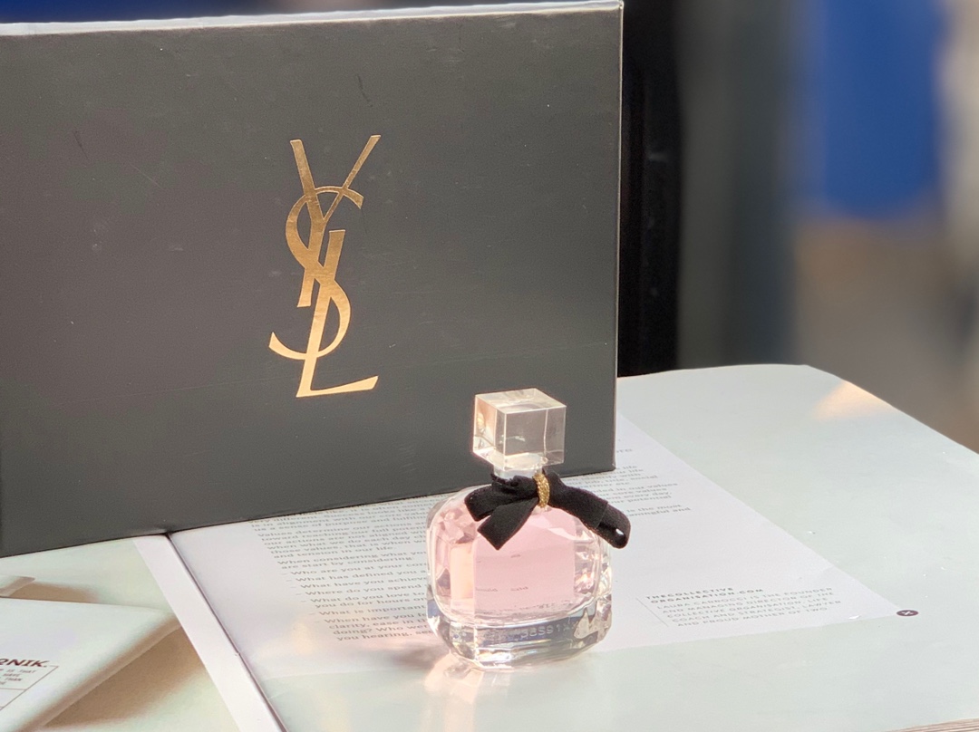 Saint Laurent perfume
